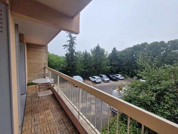 Appartement dans une jolie résidence au calme idéalement située