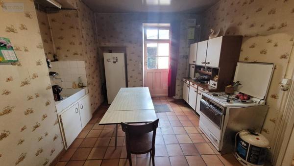 Maison à vendre à Précigné dans la Sarthe (72300), ref : 72068-1909