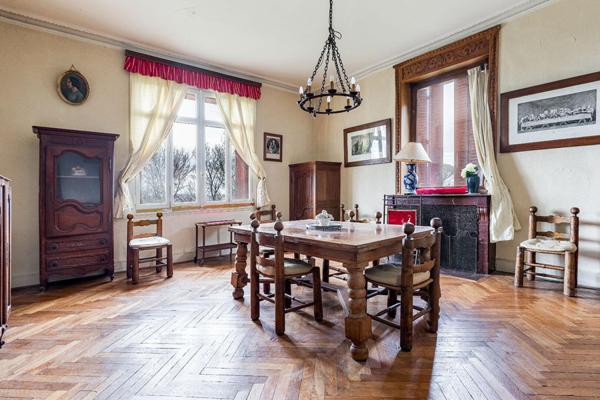 Château du XVIIIème sur le chemin de St-Jacques-De-Compostelle