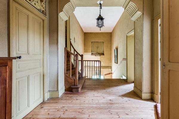 Château du XVIIIème sur le chemin de St-Jacques-De-Compostelle