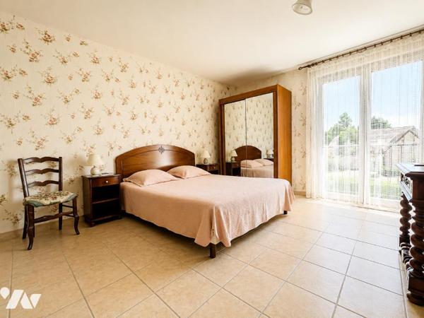 MONTBAZON - Propriété familiale de 282 m² habitables sur un parc de plus de 2 000 m².