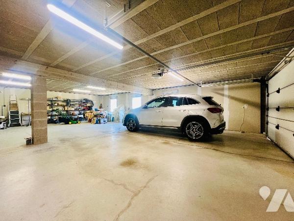 MONTBAZON - Propriété familiale de 282 m² habitables sur un parc de plus de 2 000 m².