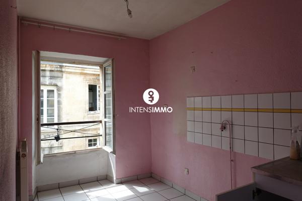 Appartement 4 pièces - 79m² - Bordeaux - Saint Pierre 290 000 € f t