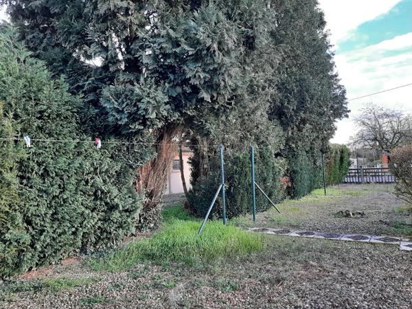 MAISON FAMILIALE A FORT POTENTIEL AVEC SES 4 CHAMBRES, SON TERRAIN ET SON GRAND GARAGE