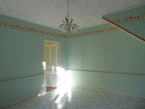 MAISON FAMILIALE A FORT POTENTIEL AVEC SES 4 CHAMBRES, SON TERRAIN ET SON GRAND GARAGE