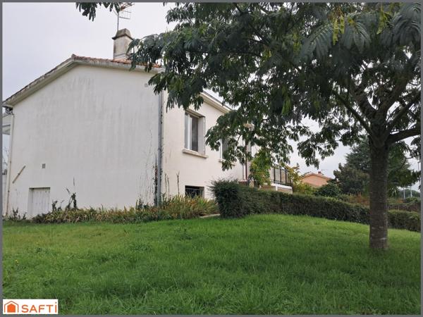 Au centre d'un village proche du littoral.. A saisir!!