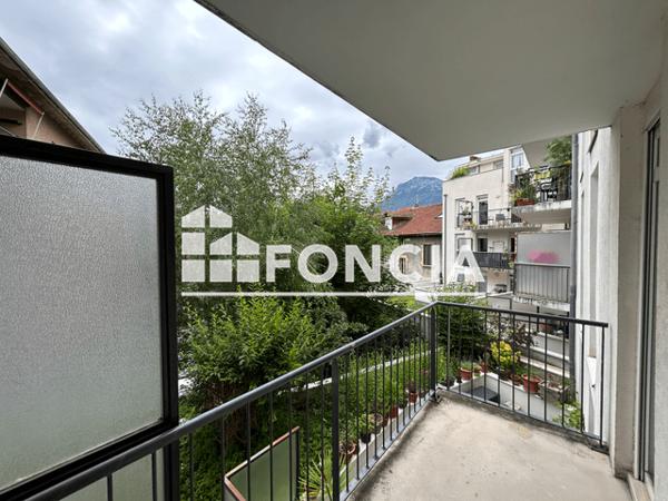 Location Appartement 3 pièces 62 m² - 10 RUE AIME BEREY Grenoble 38000