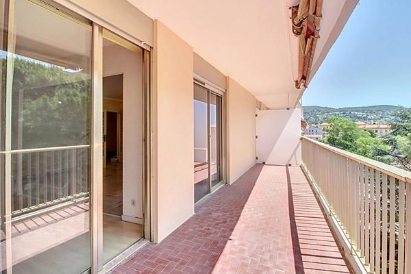 A VENDRE DRAGUIGNAN Appartement 75.70 m2 TERRASSES et CAVE
