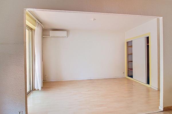 A VENDRE DRAGUIGNAN Appartement 75.70 m2 TERRASSES et CAVE