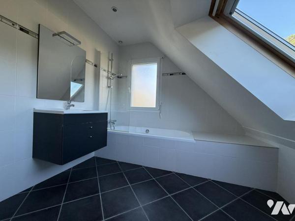 Maison familiale à la campagne entre Auray et Ploemel 