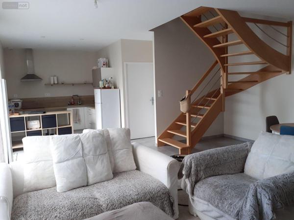 Maison restaurée à louer à Vitré en Ille-et-Vilaine (35500), ref : 35131-914263