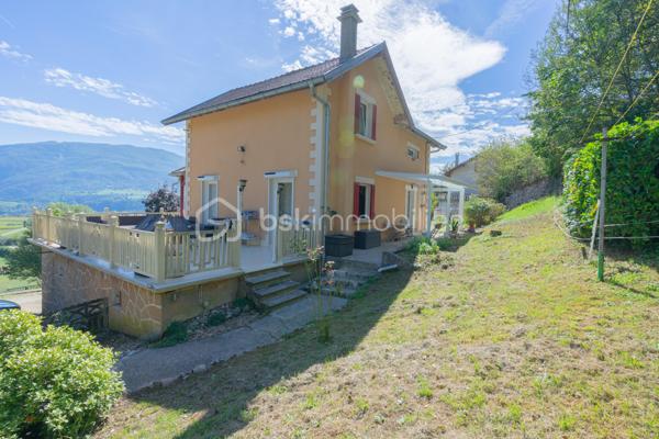 Maison traditionnelle de 100,06 m²