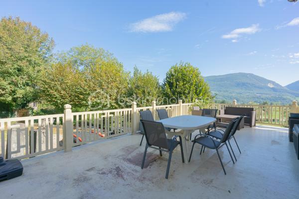 Maison traditionnelle de 100,06 m²