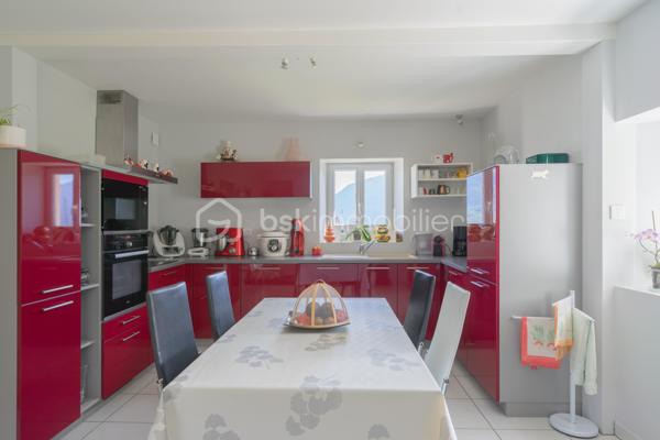 Maison traditionnelle de 100,06 m²