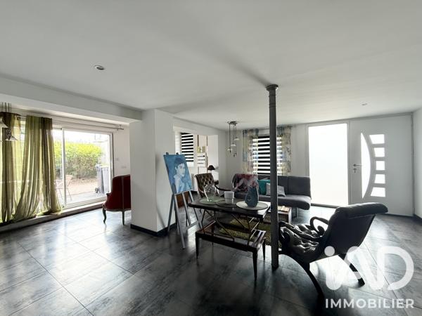 Maison à vendre 7 pièces 263 m² Vaux-le-Pénil