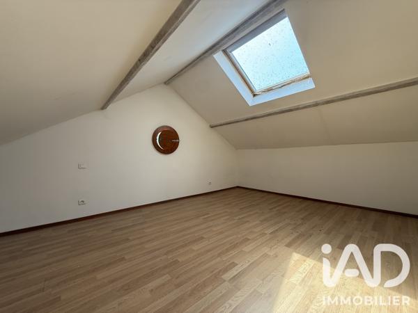 Maison à vendre 7 pièces 263 m² Vaux-le-Pénil