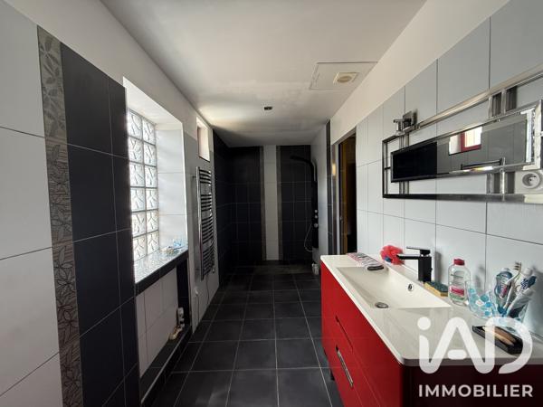 Maison à vendre 7 pièces 263 m² Vaux-le-Pénil