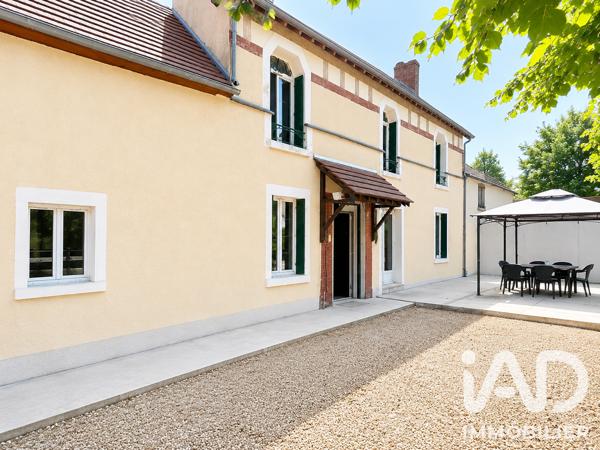 Maison à vendre 7 pièces 252 m² Châteauneuf-sur-Loire