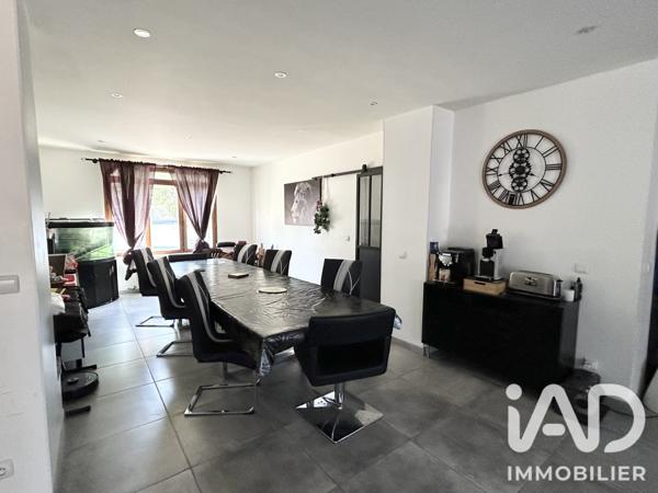 Maison à vendre 7 pièces 252 m² Châteauneuf-sur-Loire