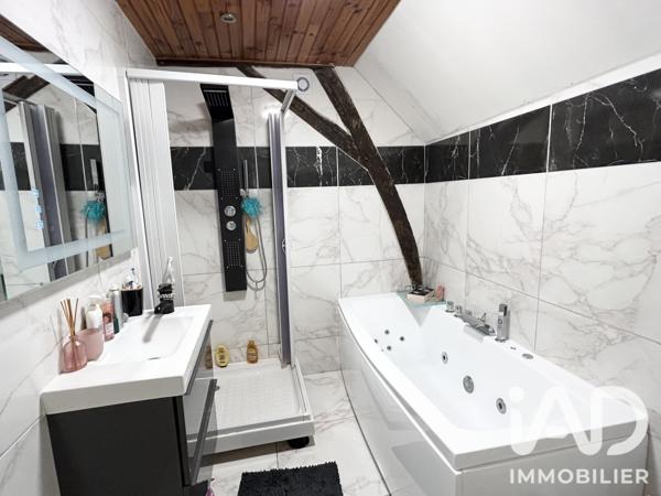 Maison à vendre 7 pièces 252 m² Châteauneuf-sur-Loire