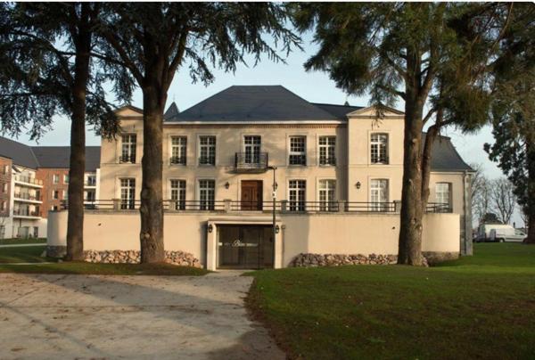 INVESTISSEMENT LOCATIF – Maubeuge – Résidence Seniors Le Carillon d’Or – 5,5 % de rentabilité