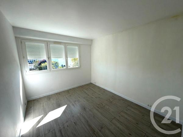 Appartement F4 à vendre  4 pièces - 84,91 m 2   AUBERGENVILLE  - 78