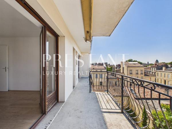 T2 – Terrasse – Parking – Cellier, BORDEAUX