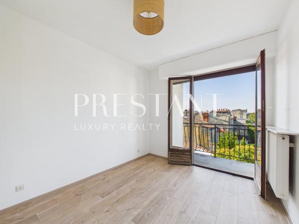 T2 – Terrasse – Parking – Cellier, BORDEAUX
