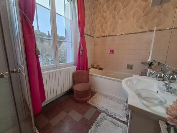 Maison à vendre à Le Bugue en Dordogne (24260), ref : 18113/147