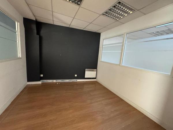 Commerce à Louer à ANZIN 2000 €