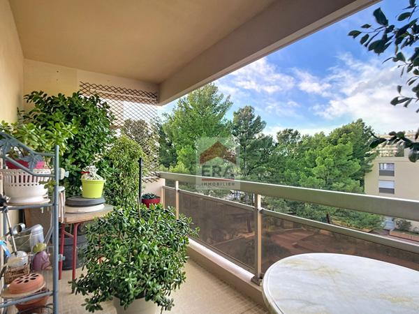 À vendre : Appartement 4 pièces à Marseille, Saint-Tronc 13010.