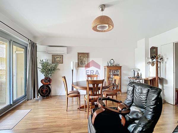 À vendre : Appartement 4 pièces à Marseille, Saint-Tronc 13010.