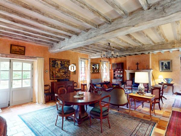 Bel ensemble entièrement restauré sur un terrain de 7ha – Secteur Trémolat, BERGERAC