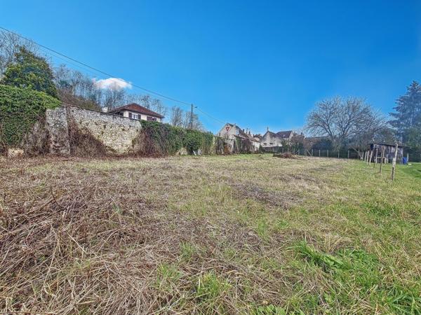 Terrain Constructible à Saisir !