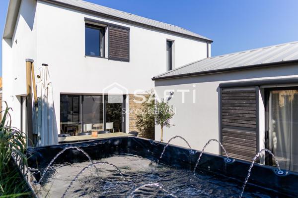 Maison contemporaine dans un quartier recherché