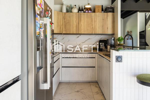 Maison contemporaine dans un quartier recherché