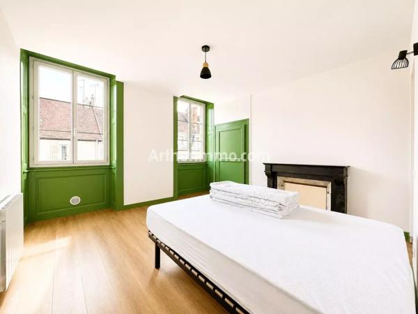 Location                                                      Appartement
                        
                     2 pièces                      47 m2                     à Lons-le-Saunier