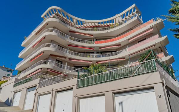 Appartement à vendre    3 pièces • 66,21 m2 Cannes