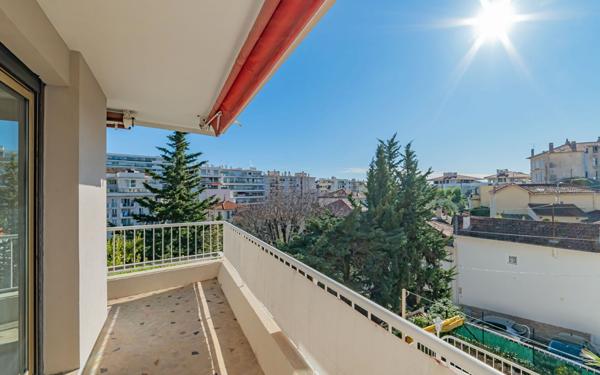 Appartement à vendre    3 pièces • 66,21 m2 Cannes