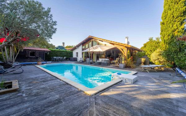 Maison à vendre    4 pièces •  Biscarrosse