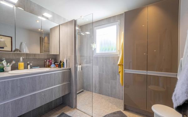 Maison à vendre    4 pièces •  Biscarrosse