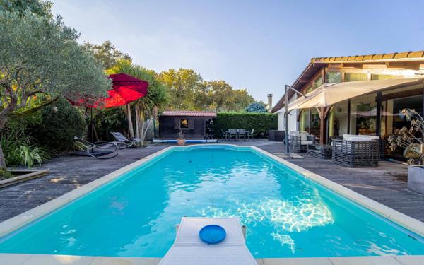 Maison à vendre    4 pièces •  Biscarrosse