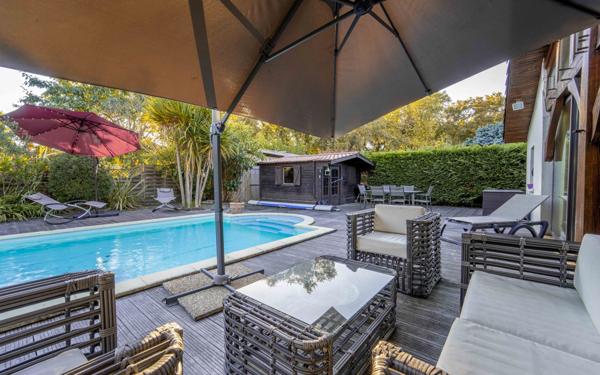 Maison à vendre    4 pièces •  Biscarrosse