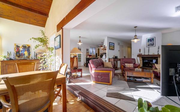 Maison à vendre    4 pièces •  Biscarrosse