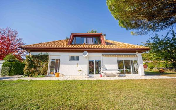 Maison à vendre    4 pièces •  Tresses