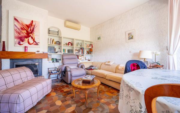 Maison à vendre    4 pièces •  Tresses