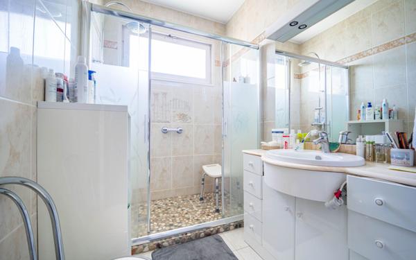 Maison à vendre    4 pièces •  Tresses