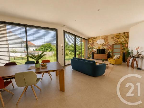 Maison à vendre  8 pièces - 225 m 2   GALLARDON  - 28