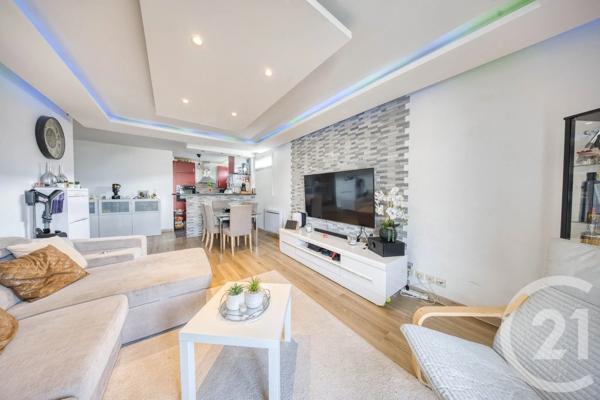Appartement F5 à vendre  5 pièces - 96 m 2   VIGNEUX SUR SEINE  - 91