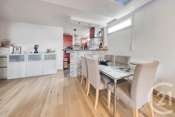 Appartement F5 à vendre  5 pièces - 96 m 2   VIGNEUX SUR SEINE  - 91